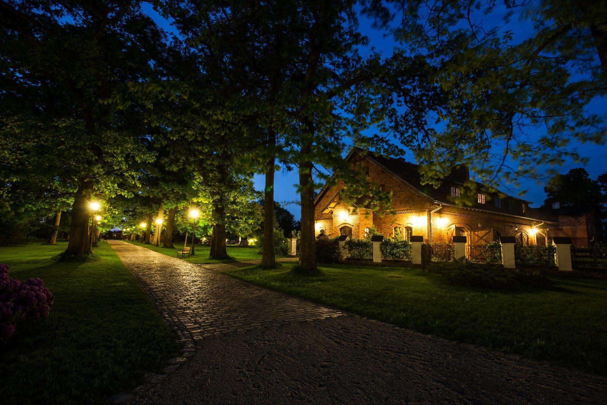 Palac Ciekocinko Hotel Resort & Wellness ภายนอก รูปภาพ